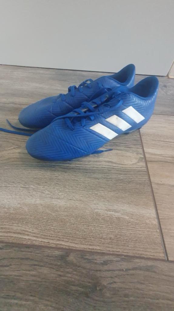voetbalschoenen, Adidas, Ophalen of Verzenden, Zo goed als nieuw, Jongen of Meisje