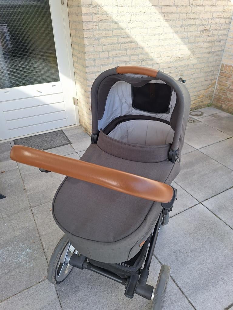 Mutsy Nio Adventure Pine Green kinderwagen compleet, Ophalen, Gebruikt, Combiwagen, Mutsy