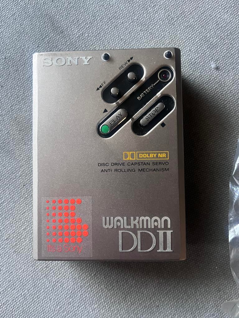 Sony Walkman DDII met hoesje en koptelefoon, Ophalen of Verzenden, Walkman