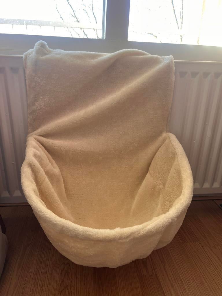 Kattenmand - aan de verwarming, Ophalen, Zo goed als nieuw, Pluche