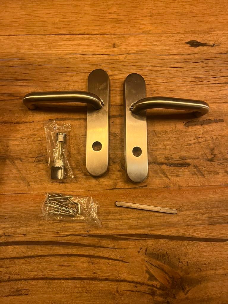 Partij deurbeslag, Doe-het-zelf en Verbouw, Hang- en Sluitwerk, Ophalen, Rvs, Klink of Kruk