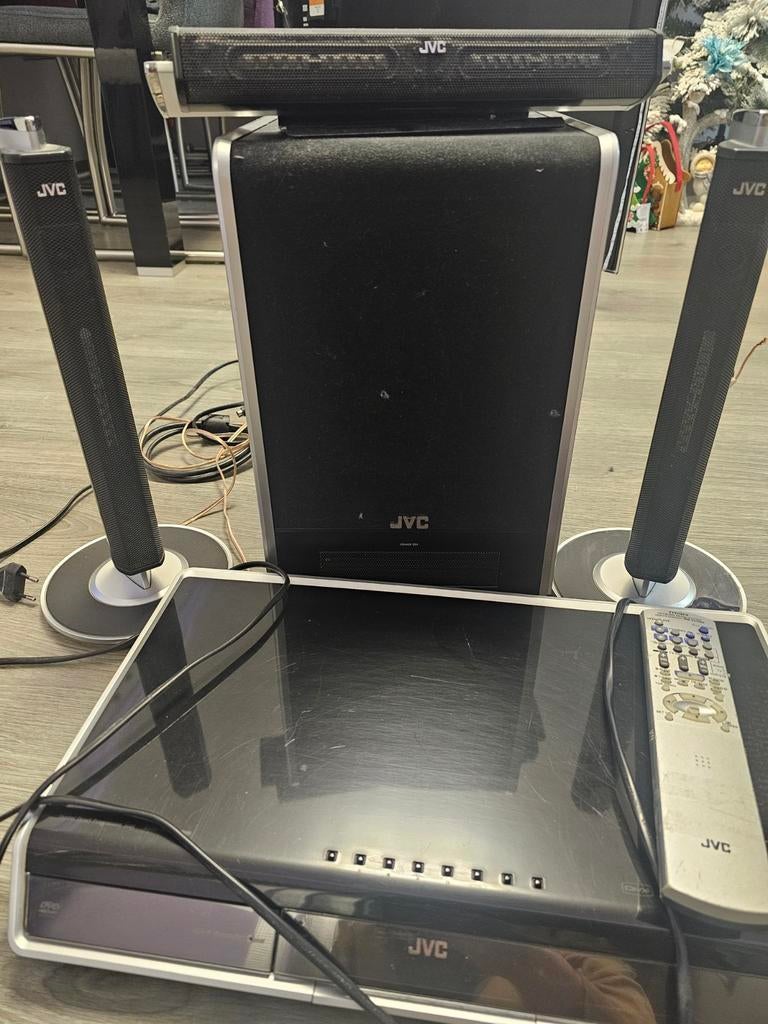 JVC DVD Speler met 2.1 Luidsprekersysteem, Audio, Tv en Foto, Home Cinema-sets, Gebruikt, Dvd-speler, 2.1-systeem, Minder dan 40 watt