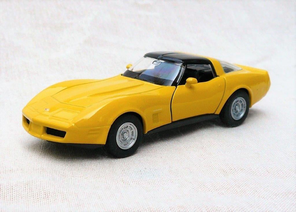 Welly, Chevrolet Corvette 1982 geel, schaal 1/38, Ophalen of Verzenden, Nieuw, Auto, Overige merken