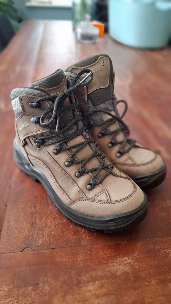 Lowa renegade maat 39.5 wandelschoenen, Ophalen of Verzenden, Zo goed als nieuw, Wandelschoenen