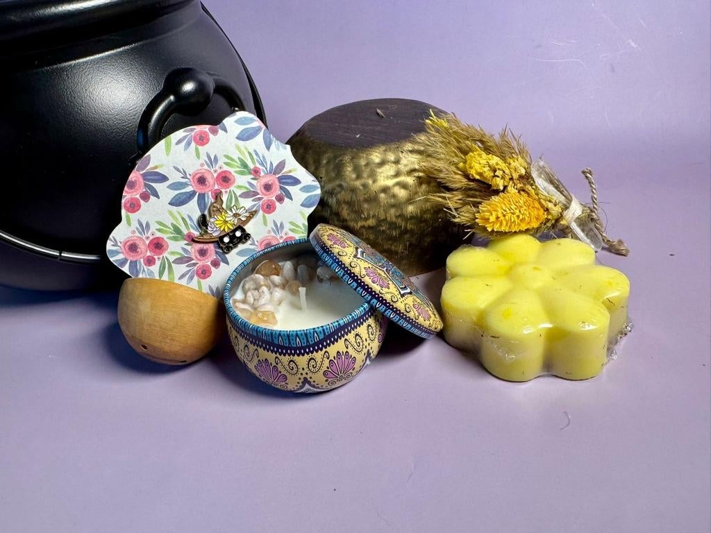 Spring mystery gift set -witchy cadeau kaars, zeep & crystal, Verzenden, Nieuw, Bad & Douche