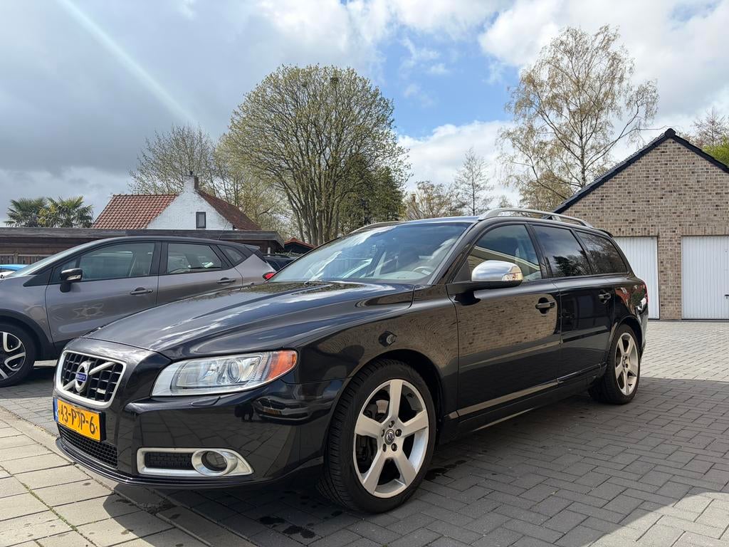 Volvo V70 2.0 T R-Edition 2011 Airco Navi Xenon Nap logisch, Auto's, 1800 kg, 4 cilinders, Zwart, Stationwagon
