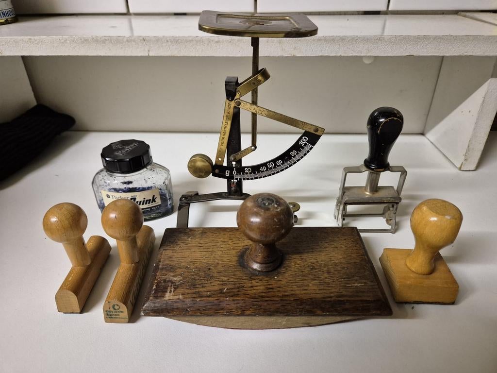 Oude brievenweegschaal met stempels - Nostalgische set, Ophalen of Verzenden