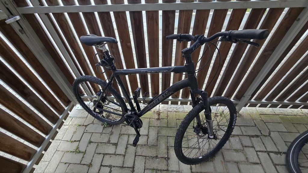 Trek mountainbike. Binnen banden moeten vernieuwd., Fietsen en Brommers, Ophalen