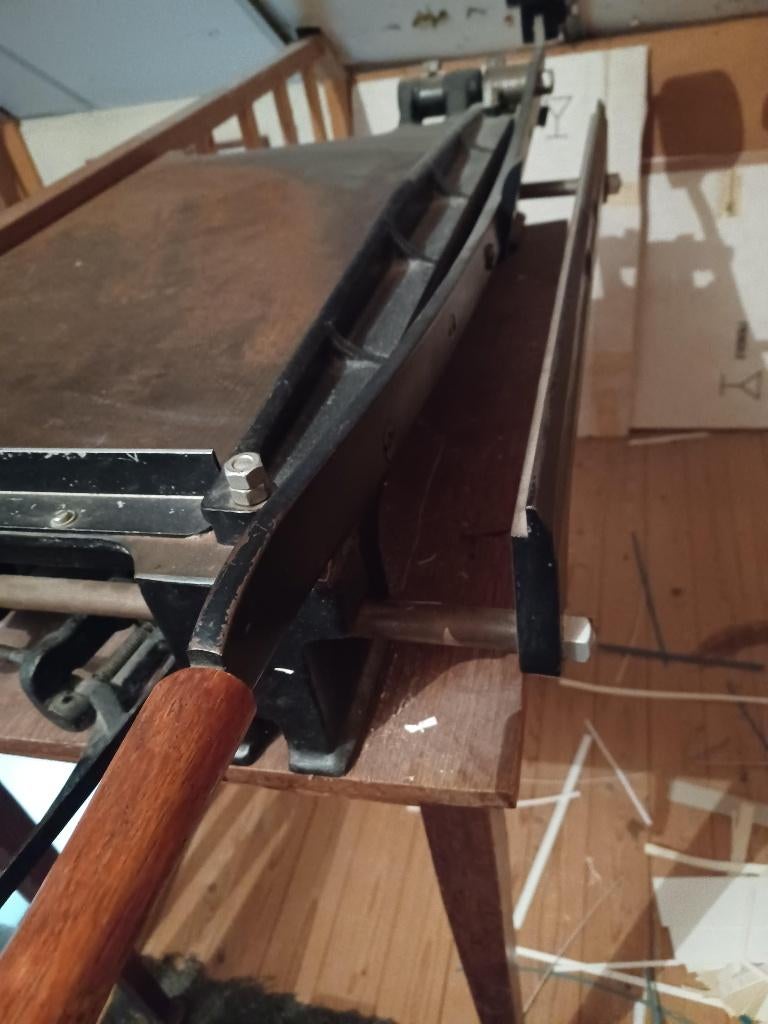 Manuele, Retro" guillotine, papier karton snijmachine, Hobby en Vrije tijd, Ophalen, Gebruikt, Gereedschap of Toebehoren