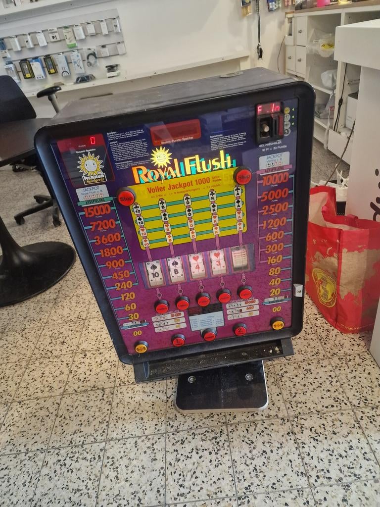 Royal Flush Gokkast - Voller Jackpot 1000, Overige munten, Ophalen, Gebruikt