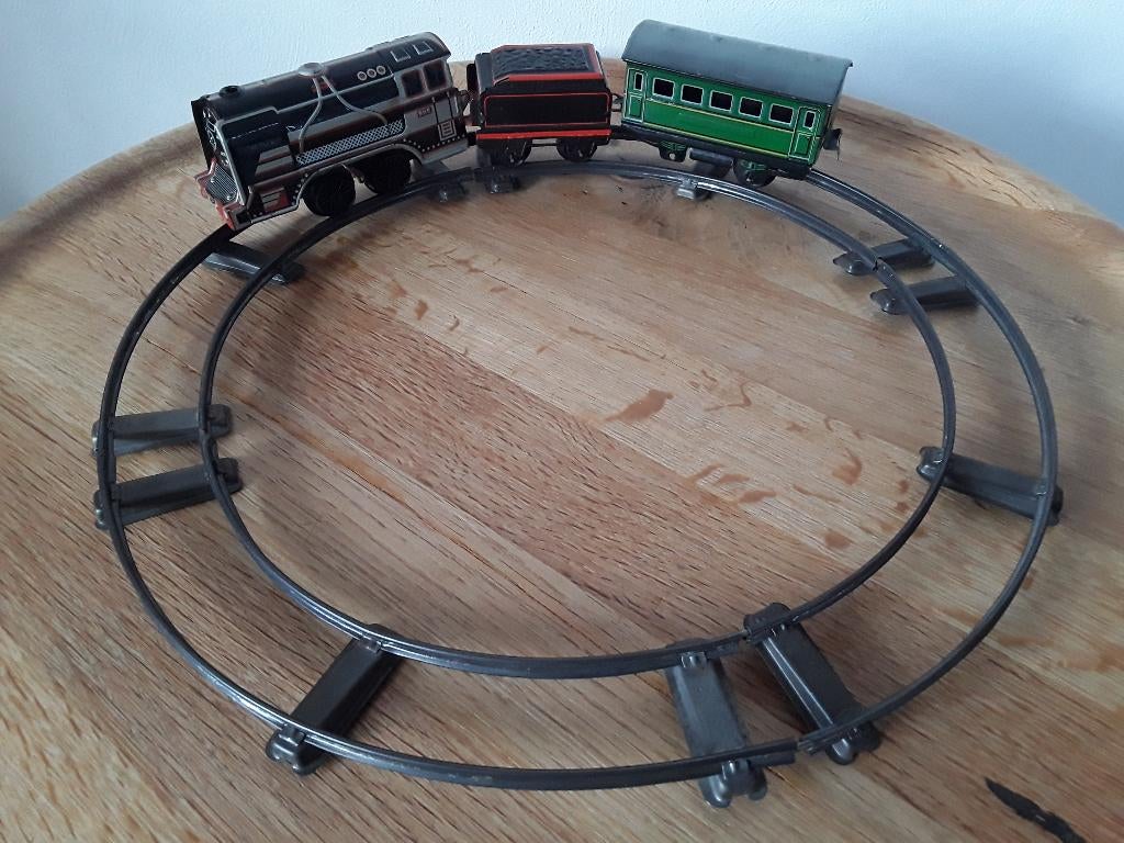 BUB trein met sleutel en rails, Ophalen of Verzenden