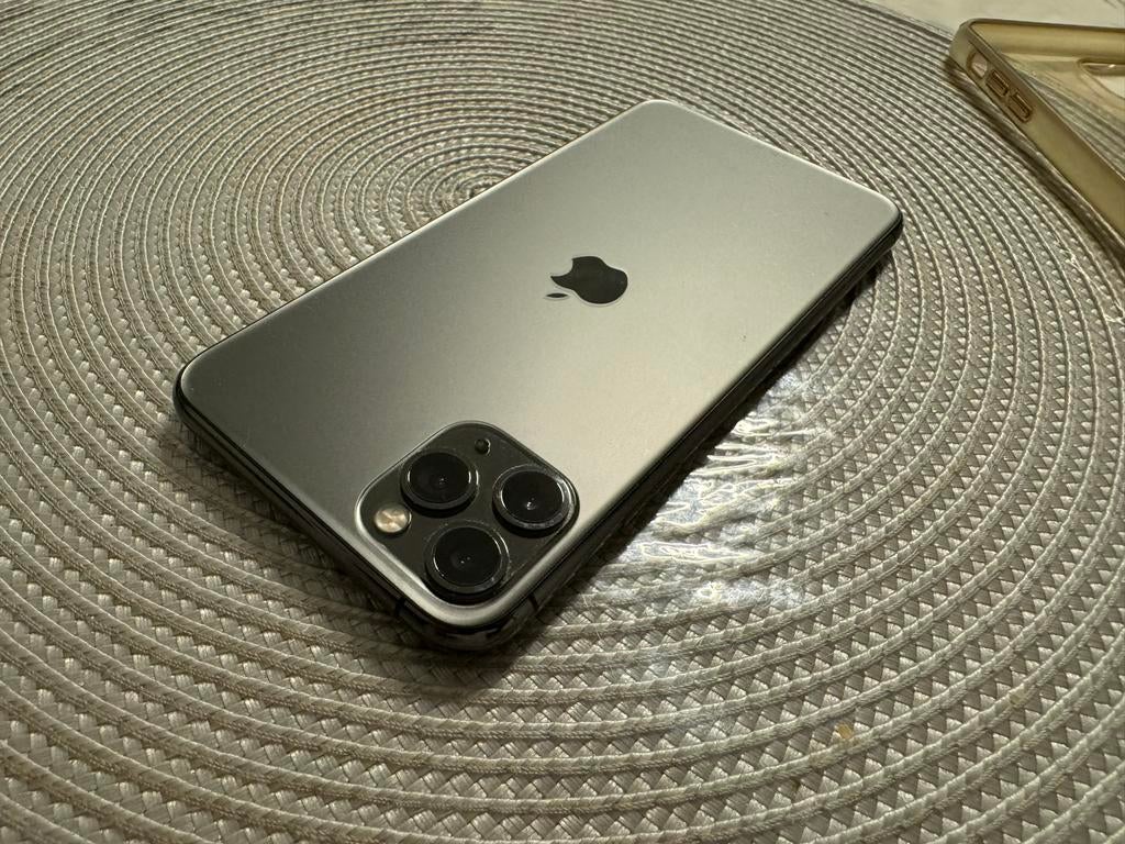 Iphone 11 Pro Max - 64GB, Telecommunicatie, Mobiele telefoons | Apple iPhone, IPhone 11 Pro Max, Ophalen of Verzenden, Zo goed als nieuw