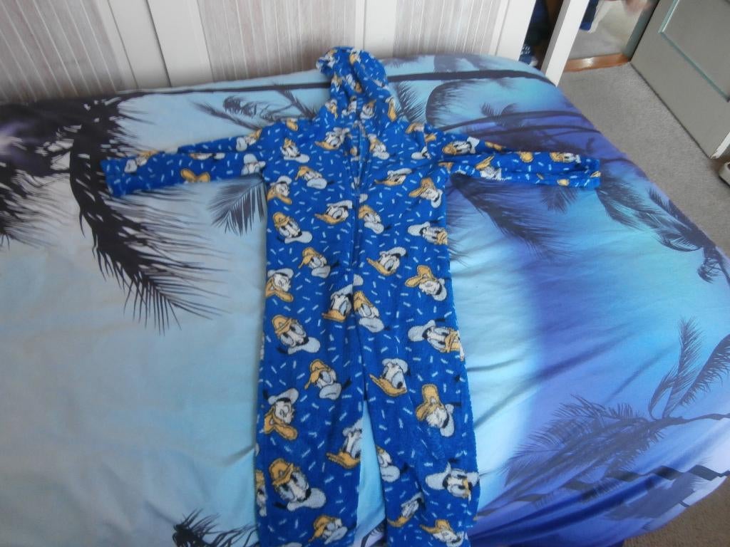 Pyjama onesie disney donald duck blauw mt 110 116 kinderpak, Disney, Nacht- of Onderkleding, Gebruikt, Jongen of Meisje