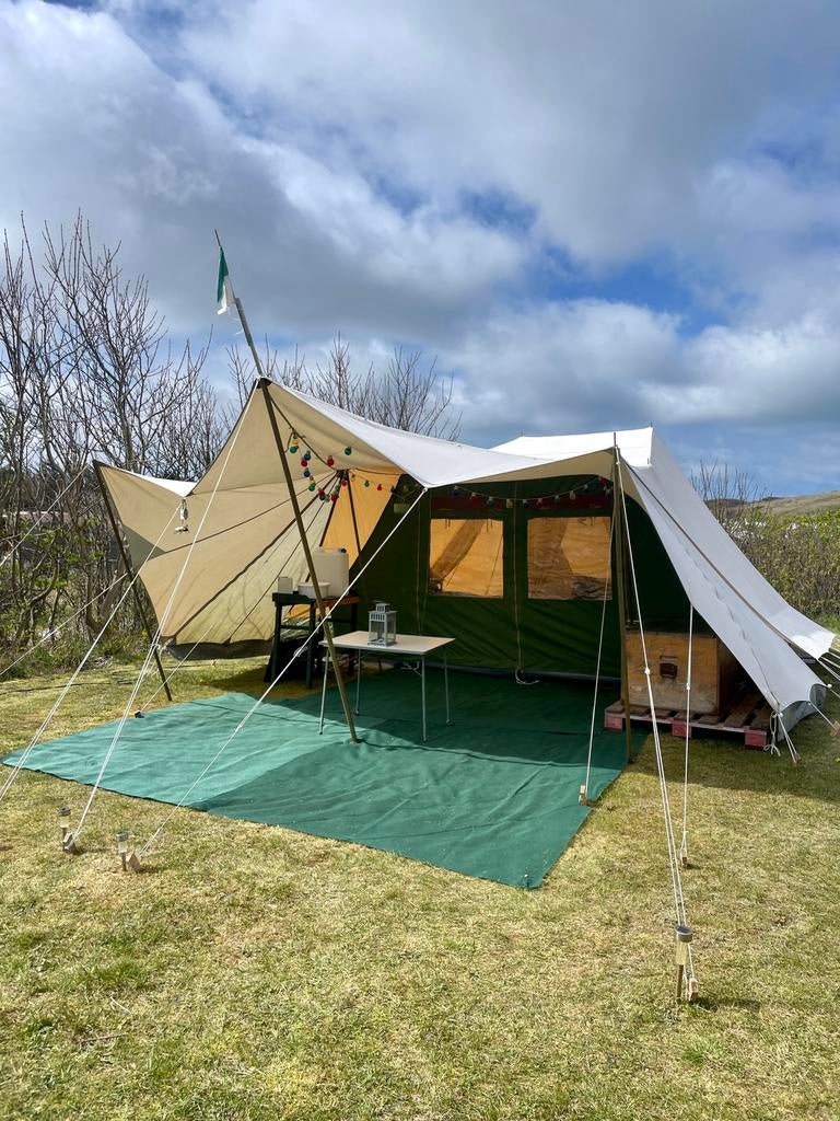 Te huur: tent op Stortemelk Vlieland Hemelvaart of week 34, Ophalen, Zo goed als nieuw, Tot en met 4