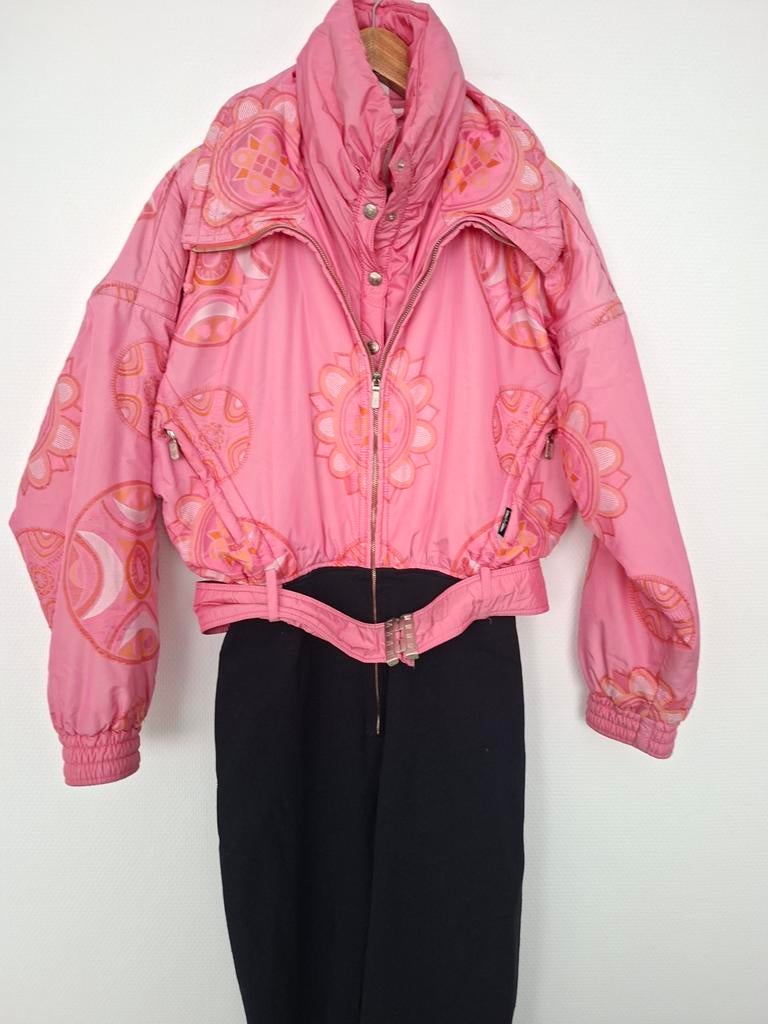 Vintage roze skipak 38/40 fout après-ski carnaval klunen, Kleding | Dames, Wintersportkleding, Ophalen of Verzenden, Zo goed als nieuw