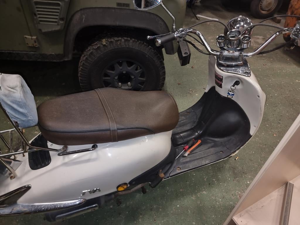 Ivan scooter met nieuwe snaar en blok, Fietsen en Brommers, Ophalen, Gebruikt, Maximaal 45 km/u, Benzine