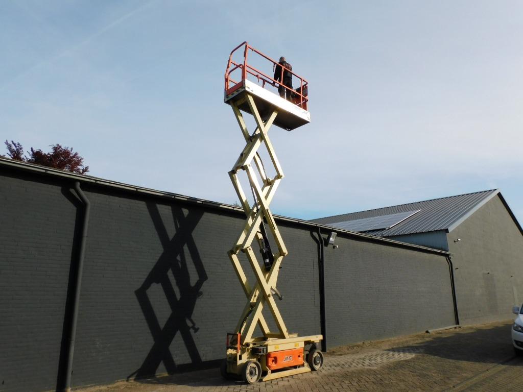 SCHAARHOOGWERKER JLG 2030ES WERKHOOGTE 7.9M DIRECT INZETBAAR, Ophalen