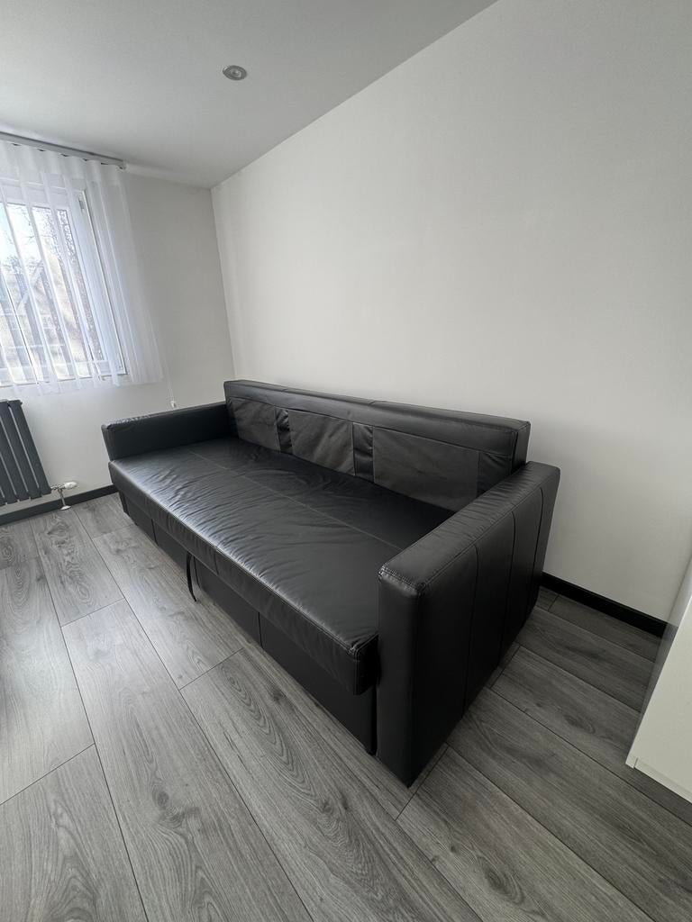 IKEA FRIHETEN 3-zitsslaapbank (zo goed als nieuw), Huis en Inrichting, Slaapkamer | Slaapbanken, Zo goed als nieuw, 140 cm, 220 cm