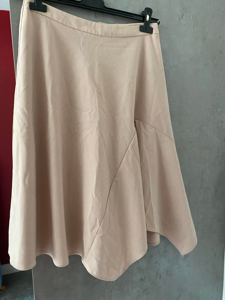 Beige rok, Kleding | Dames, Rokken, Beige, Maat 42/44 (L), Ophalen of Verzenden, Zo goed als nieuw