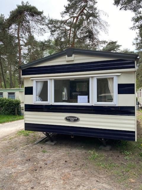 Stacaravan Delta Sunrise plus, met jaarplaats in Lommel, Tot en met 4