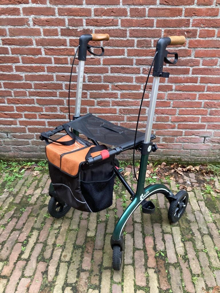 Saljol carbon lichtgewicht groene verstelbare rollator, Ophalen of Verzenden, Opvouwbaar, Zo goed als nieuw