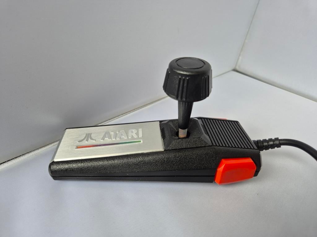 Originele Atari 2600 Pro Line joystick controller, Spelcomputers en Games, Games | Atari, Avontuur en Actie, 1 speler, Ophalen of Verzenden