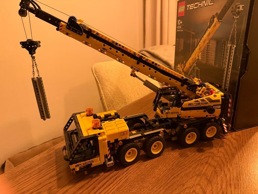 Lego Technic 42108 Mobiele Kraan, Ophalen, Zo goed als nieuw, Complete set, Lego