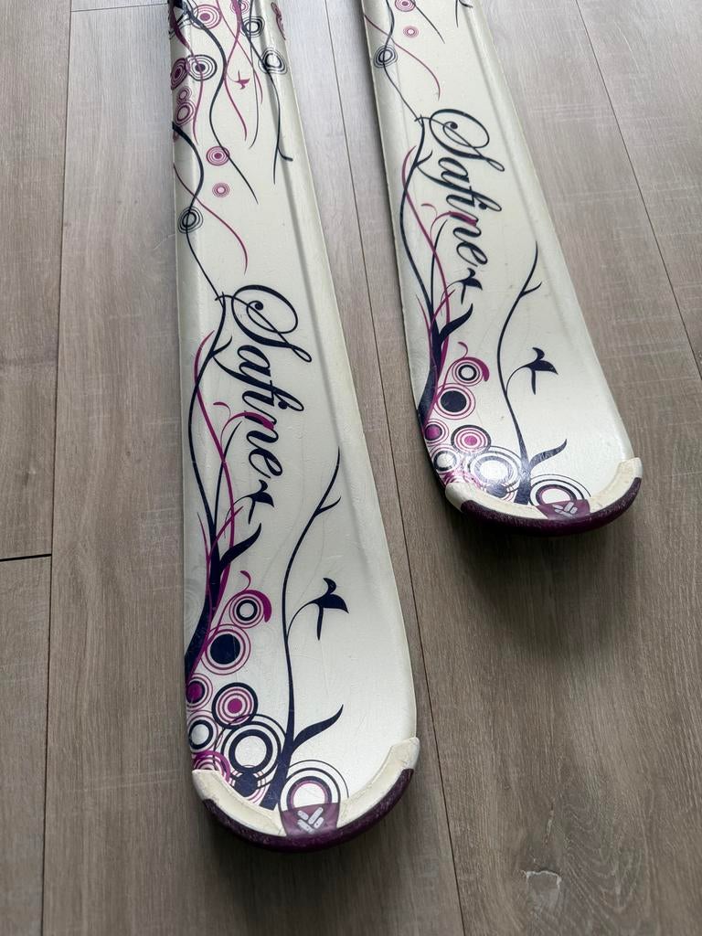 Ski's dames 152cm, Sport en Fitness, Skiën en Langlaufen, Gebruikt, Ski's, Skiën, Overige merken, Carve, 140 tot 160 cm, Ophalen