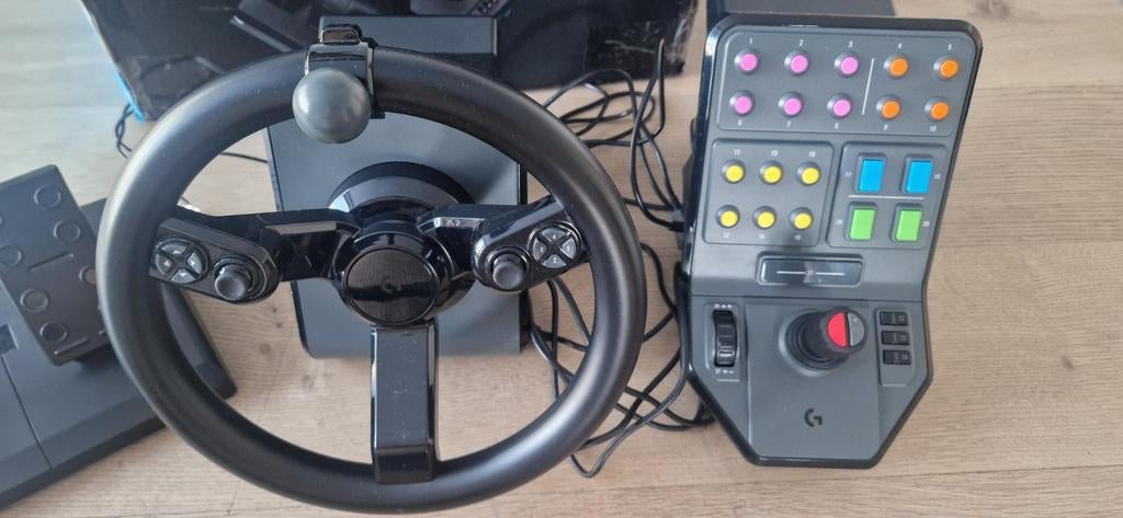 Logitech G Heavy Equipment Bundle, farming simulator, 1 speler, Ophalen of Verzenden, Zo goed als nieuw, Vanaf 3 jaar