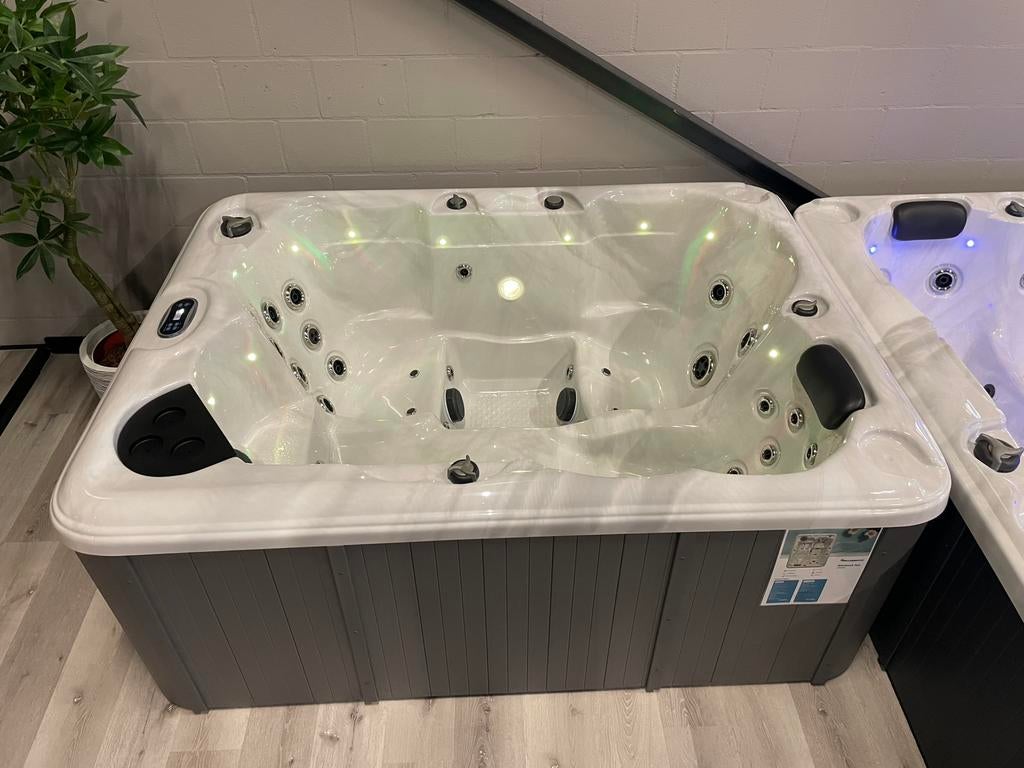 Balboa WellnesZ Spa Limone 150 x 200, Tuin en Terras, Bubbelbaden en Hottubs, Nieuw, Vast, Afdekzeil, Filter, Pomp, Trap, Ophalen of Verzenden