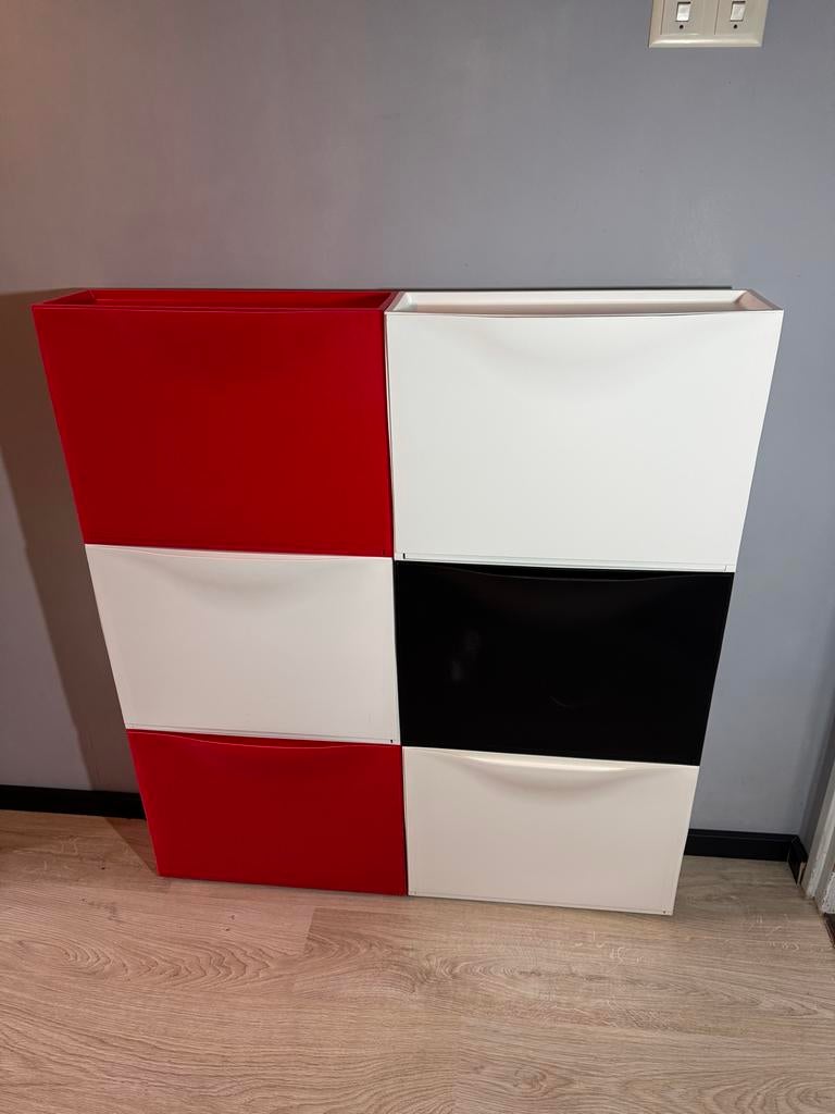 Ikea Trones schoenenkast rood, Ophalen, Zo goed als nieuw