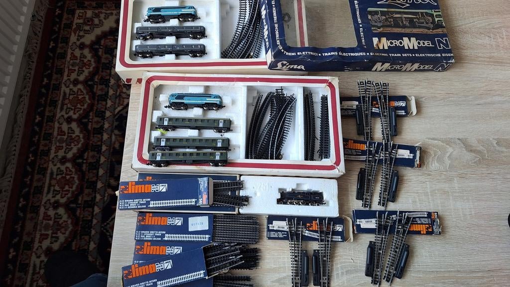 Grote Lima N spoor treinbaan met 3 locomotieven, veel rails, Gelijkstroom, Ophalen of Verzenden, Analoog, Lima