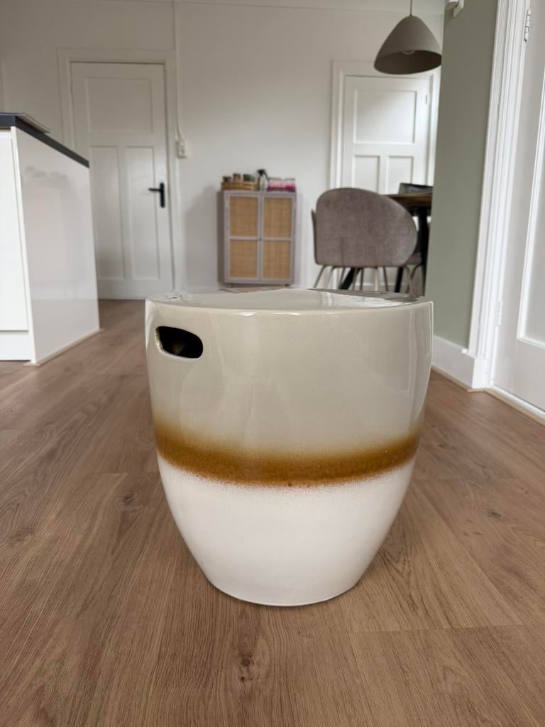 Bijzettafeltje, Huis en Inrichting, Tafels | Bijzettafels, Minder dan 55 cm, Gebruikt, Rond, Ophalen