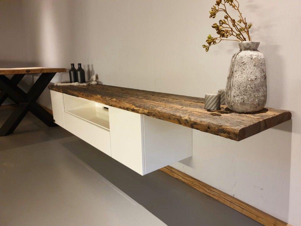 Stoere boomstam wand en boeken planken barbladen enz, Huis en Inrichting, Woonaccessoires | Wandplanken en Boekenplanken, Ophalen