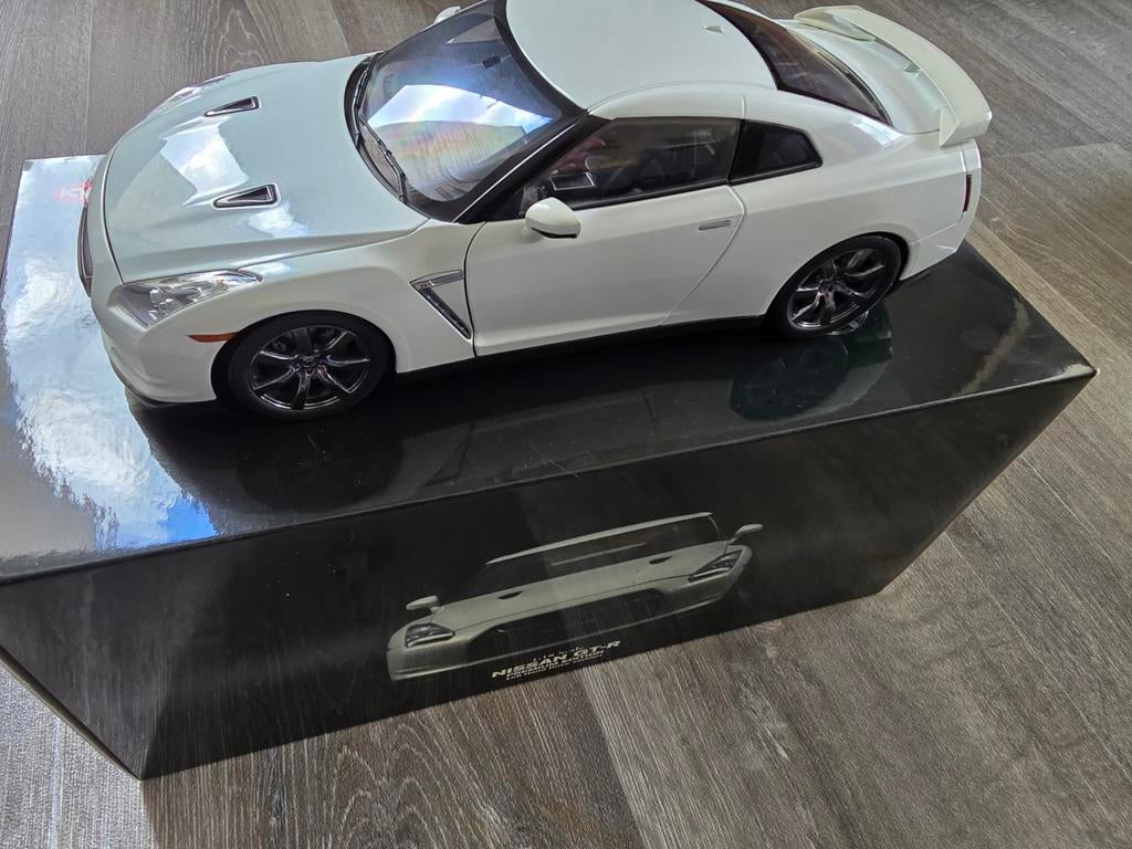 Kyosho Nissan GT-R 1:18, Ophalen of Verzenden, Zo goed als nieuw, Auto, Kyosho