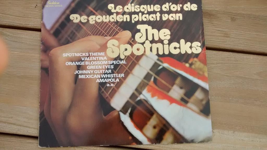 Lp - De gouden plaat van The Spotnicks, Cd's en Dvd's, Vinyl | Rock, Ophalen of Verzenden, Zo goed als nieuw, 12 inch, Rock-'n-Roll