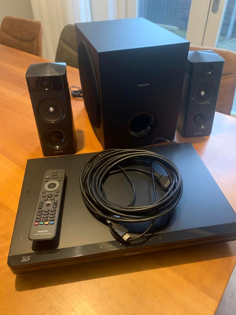 Philips surround sound system, Ophalen, Philips, Blu-ray-speler, 70 watt of meer