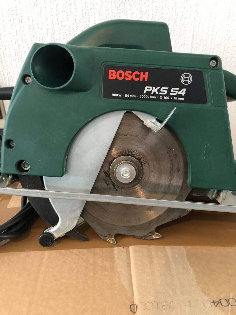 Elektrische Bosch cirkelzaag PKS54S Werkt goed., Cirkelzaag, Ophalen of Verzenden, Zo goed als nieuw, 30 tot 70 mm