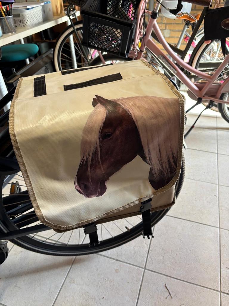 Fietstas met paardenprint - Zo goed als nieuw, Fietsen en Brommers, Fietsaccessoires | Fietstassen, Ophalen of Verzenden, Zo goed als nieuw