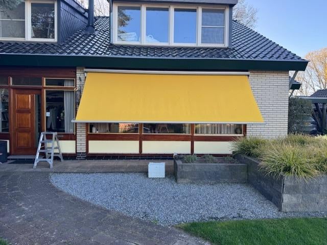 Knikarmscherm ca. 5 m gratis af te halen, Tuin en Terras, Zonneschermen, Ophalen, Gebruikt, 450 cm of meer, Elektrisch