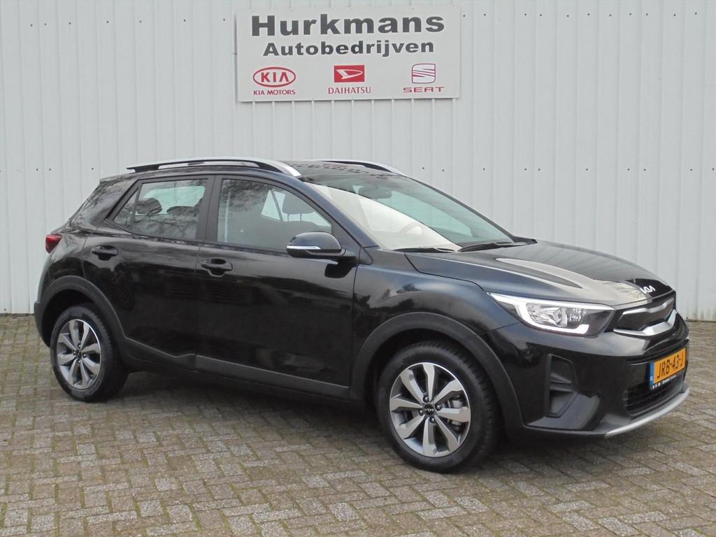 Kia Stonic 1.0 T-GDi MHEV 100PK AUTOMAAT NAVI HOGE INSTAP, Automaat, Zwart, Bedrijf, Metallic lak