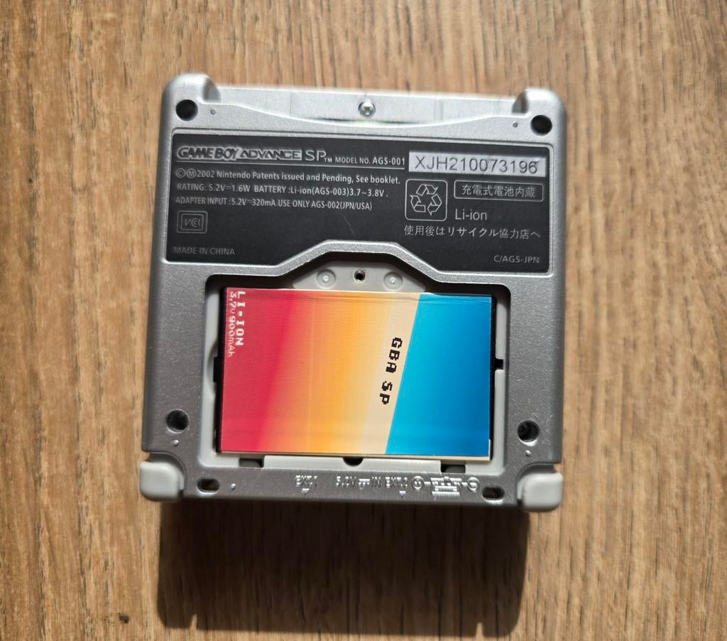 Modded Gameboy Advance SP IPS v2 scherm + 900mAh accu, Spelcomputers en Games, Spelcomputers | Nintendo Game Boy, Ophalen of Verzenden