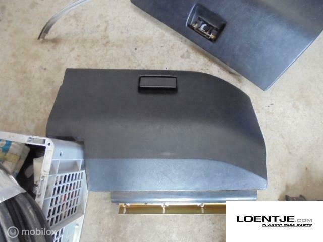 Dashboardkastje BMW e12 518 520 525 etc, Gebruikt, Ophalen of Verzenden