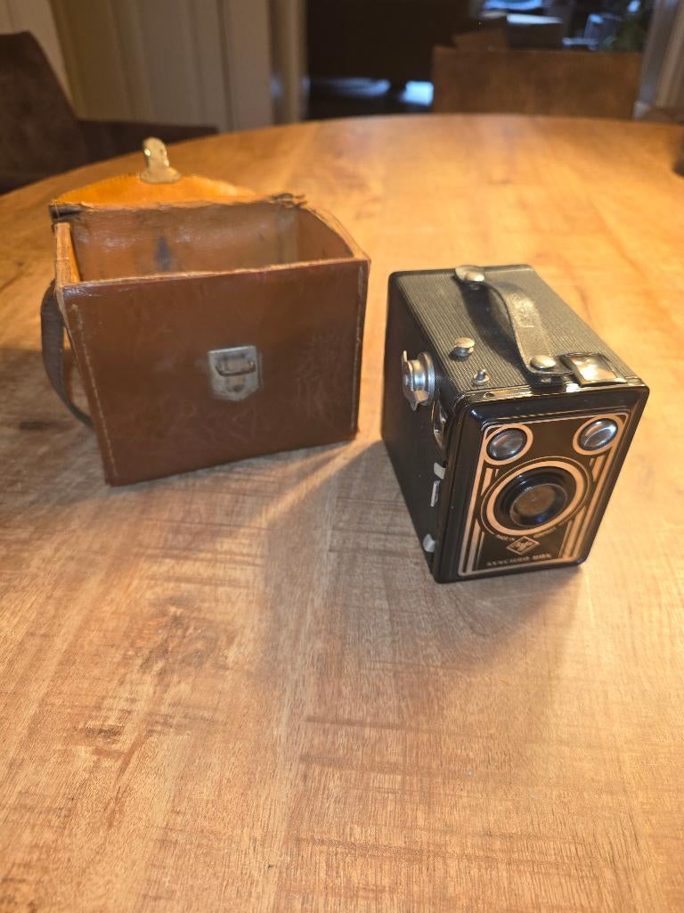 Vintage Agfa Synchro Box camera met case, Audio, Tv en Foto, Fotocamera's Analoog, Ophalen, Gebruikt, Compact, Overige Merken