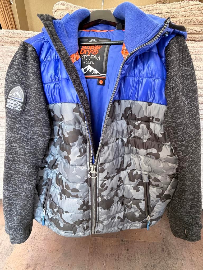 Superdry jas 2XL blauw met camouflage en gebreide mouwen, Kleding | Heren, Jassen | Winter, Ophalen of Verzenden, Zo goed als nieuw
