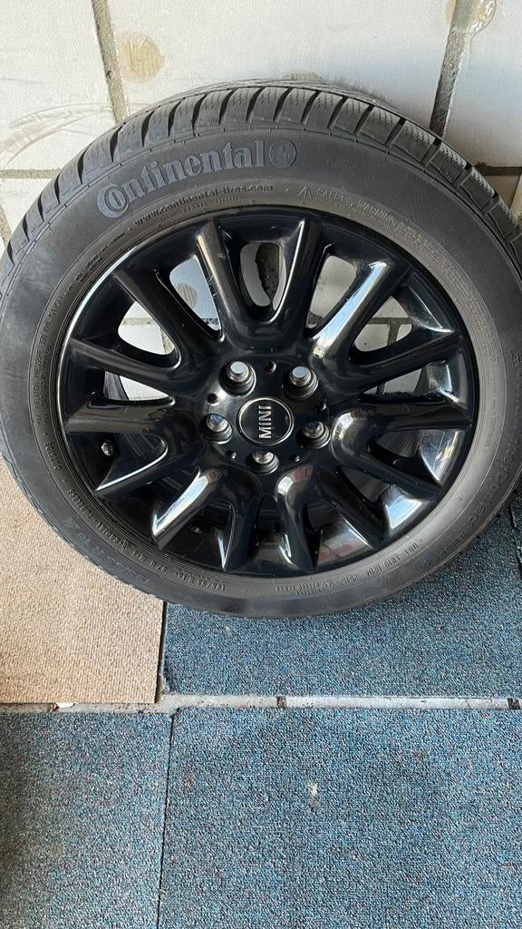Mini Cooper F55-F56-57 enz originele velgen met winterbanden, Ophalen, Mini