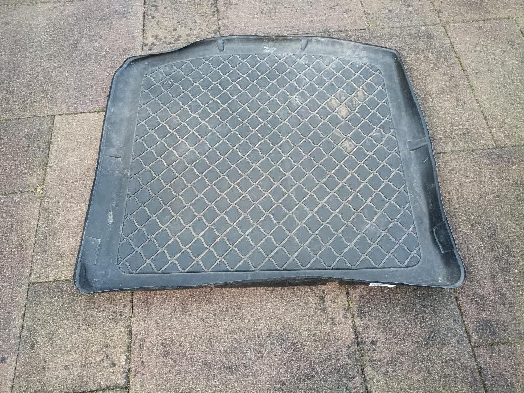 Rubberen kofferbakmat voor VW Touran, Ophalen of Verzenden, Gebruikt