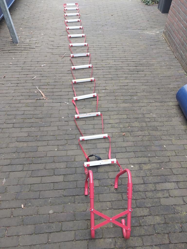 Nood ladder vlucht ladder prijs T.e.a.b, Doe-het-zelf en Verbouw, Ladders en Trappen, Ophalen of Verzenden, 4 meter of meer