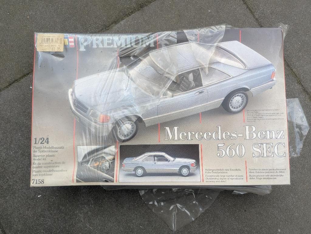 Revell Premium 7158 - Mercedes-Benz 560 SEC, Auto, Revell, Groter dan 1:32, Nieuw