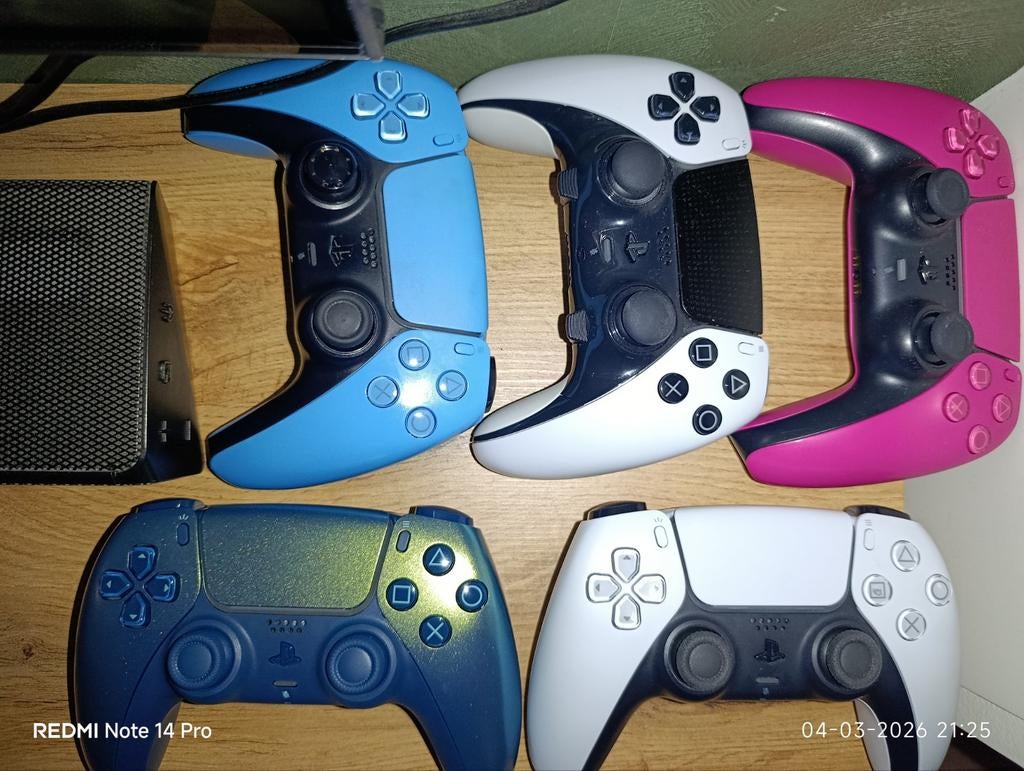 Gezocht PS5 DualSense controllers, Ophalen of Verzenden, Gebruikt